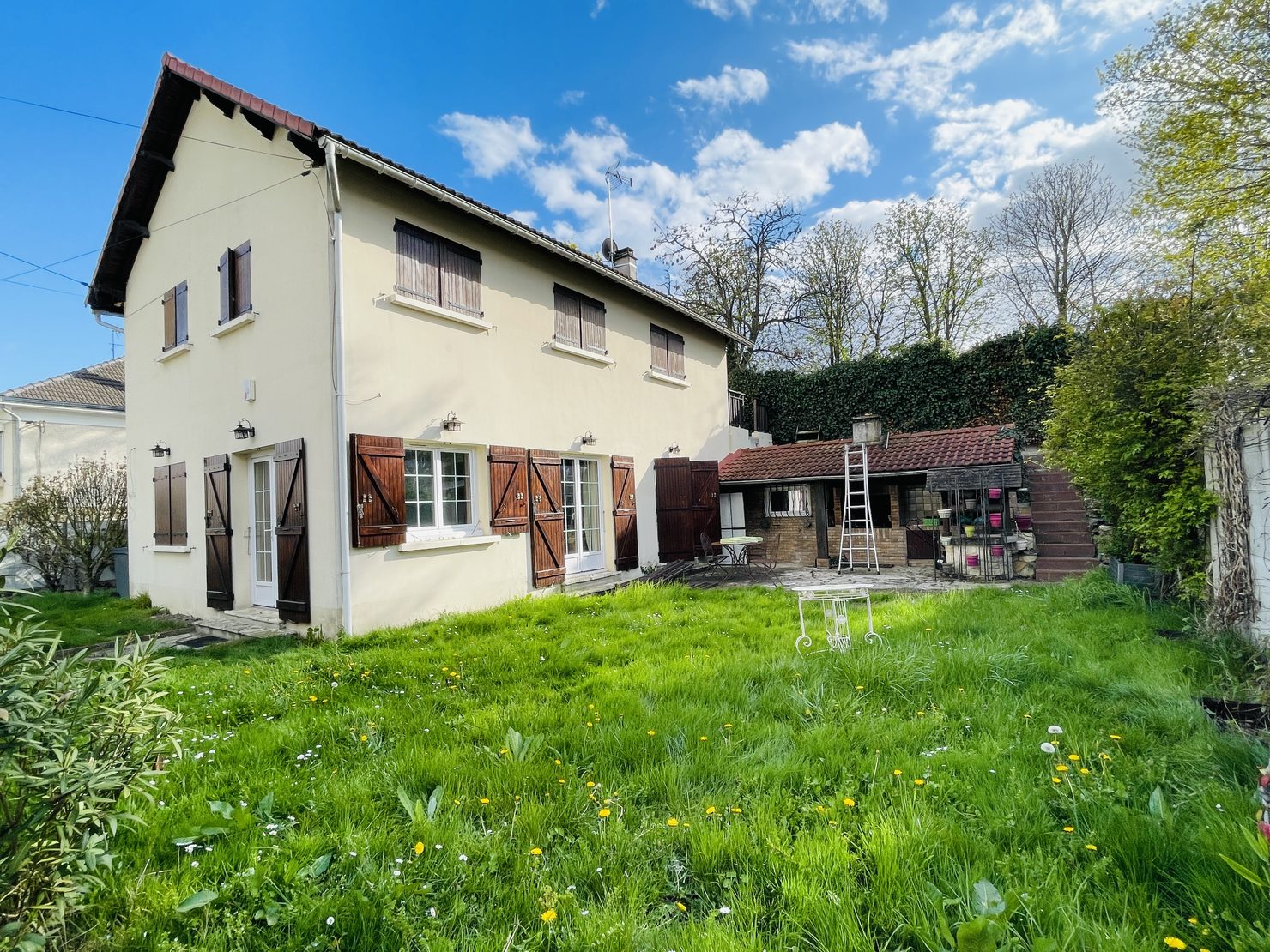 Maison 8 pièces 170 m² · à Livry Gargan · 170 m² · 355 000 €