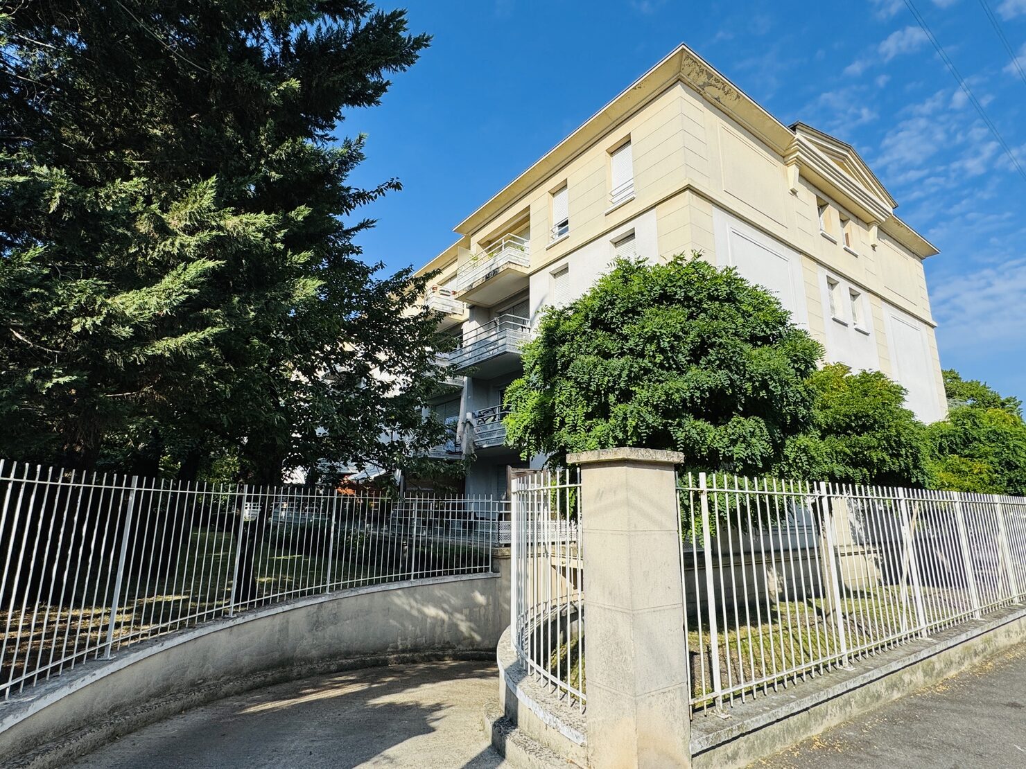 Appartement 3 pièces 57 m² · à Livry-Gargan · 57 m² · 179 000 €