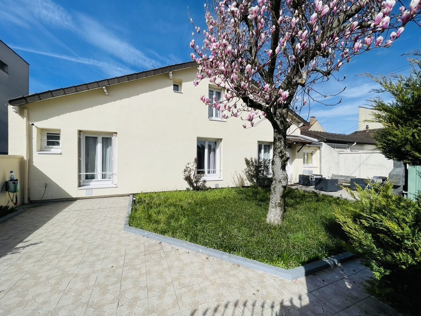 Maison 5 pièces 85 m² · à Livry-Gargan · 85 m² · 289 000 €